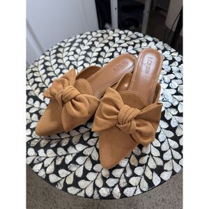 J Crew Bow Pointed Carmel Mule Womens Size 6.5